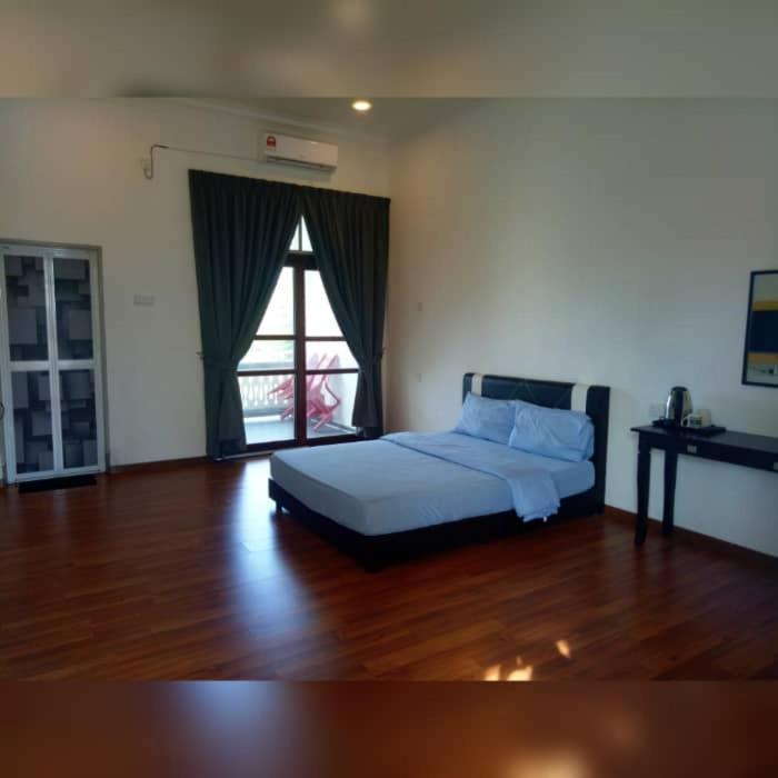 Andalus Beach Residence Marang Ngoại thất bức ảnh