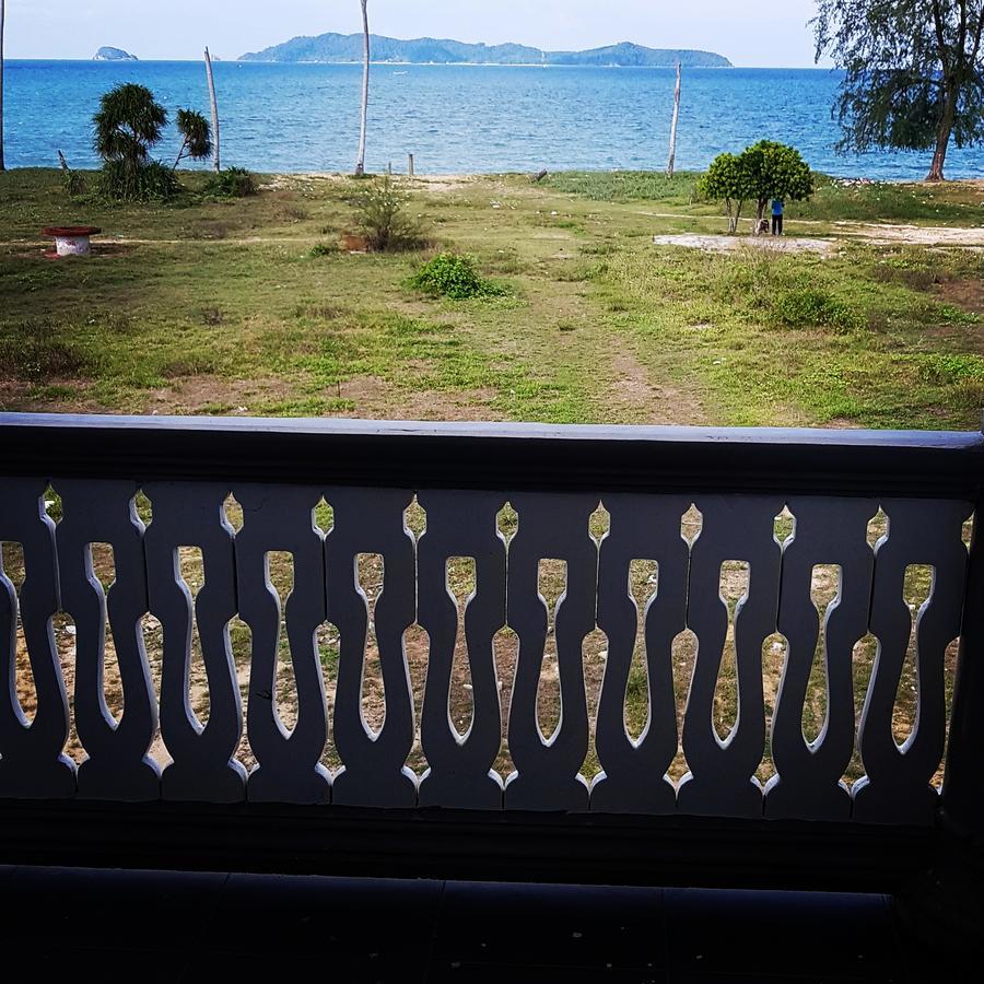 Andalus Beach Residence Marang Ngoại thất bức ảnh